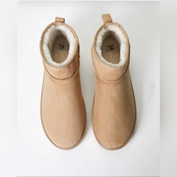 Charlee Fuzzie Bootie - Size *8 - Picture 6 of 10